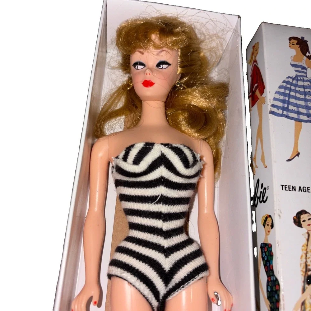 35th Anniversary Nostalgic Barbie 1959 Special Edition Reproduction In Box